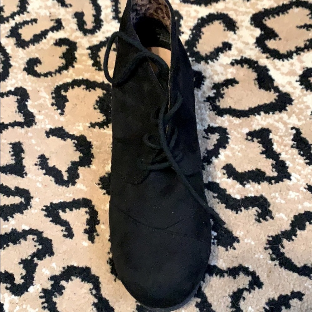Black ankle booties
